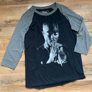 Tupac Shakur {2 PAC}3/4 sleeve  Raglan Tee Men’s Medium EUC